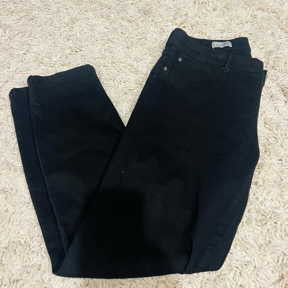 Gap size 6 legging jeans in dark black in good condition! - Picture 4 of 6